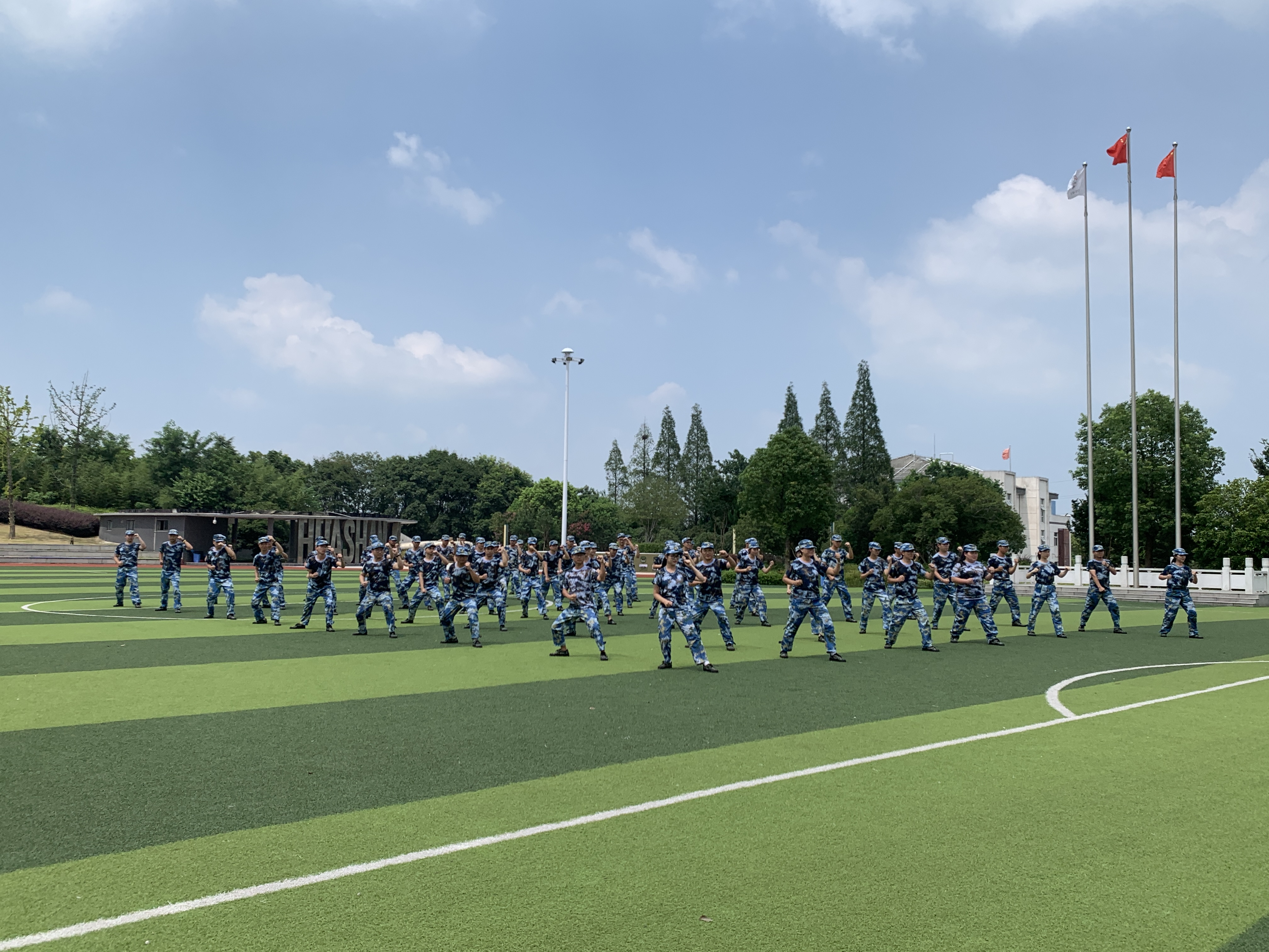 pg���d-pg���d�ٷ���-pg���d���b2025���°�V2.7.77-2265��׿�W(w��ng)